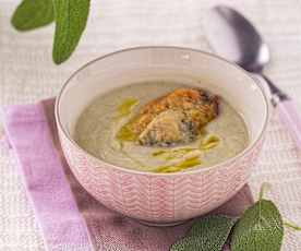 Vellutata di topinambur e salvia