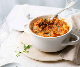 Sopa gratinada de cebola com chouriço