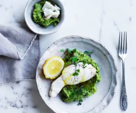 Steamed fish with green mash