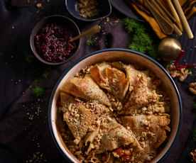 Crepes de trigo sarraceno com legumes assados e molho de cranberries e nozes 