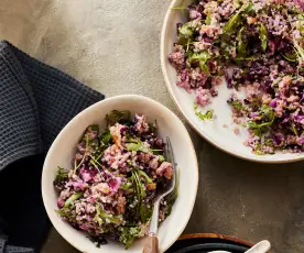 Lauwarmer Rotkohl-Quinoa-Salat