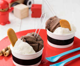 Coppetta gelato alla vaniglia e cioccolato