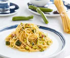 Carbonara di zucchine, fagiolini e pancetta