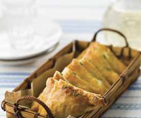 Triângulos de milho e alho-francês