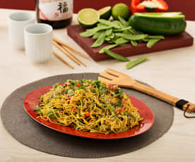 Noodles con verdure al curry