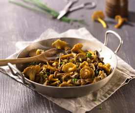 Fricassée de chanterelles, sauce ciboulette