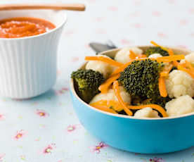 Legumes a vapor com molho de tomate