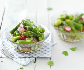 Salade de fèves, radis et asperge