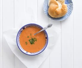 Sopa de tomate e lentilhas
