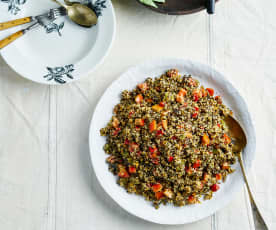 Salada de quinoa e legumes