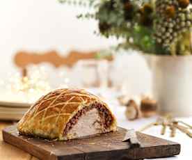 Rolo de peru recheado com frutos vermelhos