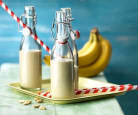 Koktajl śniadaniowy bananowo-orzechowy