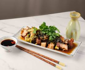 Heo Quay Xào Dưa Cải