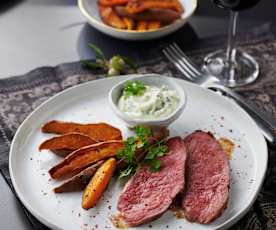 Roastbeef mit Kartoffelecken und Kerbelremoulade
