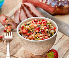 Erdbeer-Gurken-Salsa