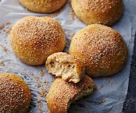 Wholegrain hamburger buns