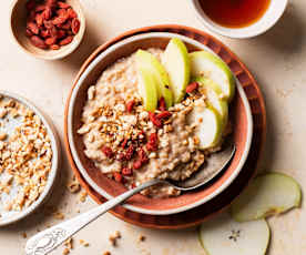 Haferbrei mit Früchten und Zimt (vegan)