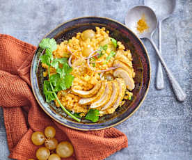 Salade de lentilles corail au poulet et aux raisins blancs