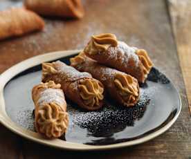 Cannoli com creme de café