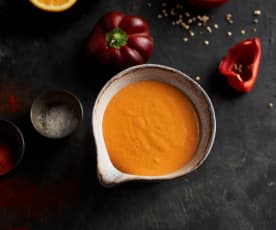 Red capsicum and paprika hollandaise sauce