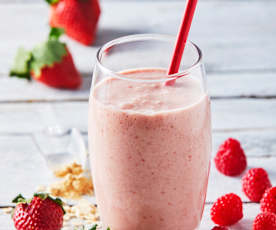 Smoothie pre-work out con frutos rojos y maca