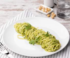 Linguine al pesto di nocciole ed erbette