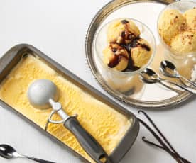 Smetanová vanilková zmrzlina (Gelato alla crema)