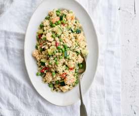 Salada de orzo com camarão