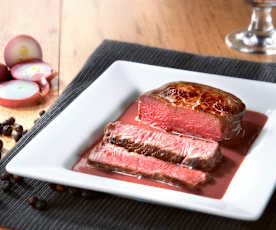 Filetto di manzo con salsa al vino rosso e ginepro