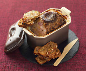 Vepřová terina se sušeným ovocem