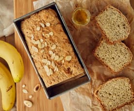 Pane alle banane, miele e mandorle