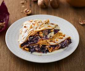 Crespelle con radicchio e noci