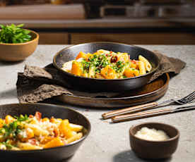 Penne z dynią i szynką