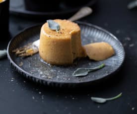 Mini Soufflé di patate dolci e formaggio con burro e salvia