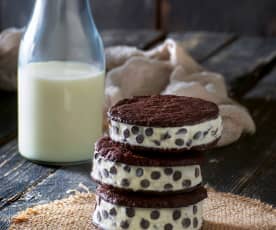 Gelato biscotti cookies e panna