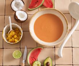 Sopa fria de melancia com ananás