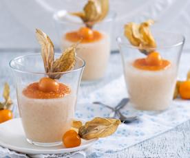 Pudding z tapioki i mus z miechunki peruwiańskiej