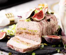 Terrine de poulet, porc et foie gras et son chutney de figues au porto
