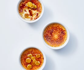 Gebrannte Kokoscreme mit kandiertem Ingwer