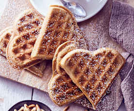 Espresso-Pinienkern-Waffeln