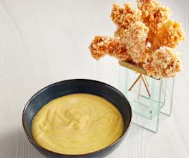 Brocheta crujiente de gambón con salsa de mango