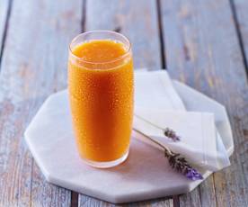 Jugo integral de naranja con zanahoria