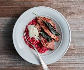 Risotto aux betteraves et saltimbocca