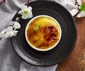 Crème brûlée allo yuzu e vaniglia