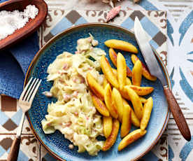 Schupfnudeln mit Spitzkohl und Schinkenwürfeln