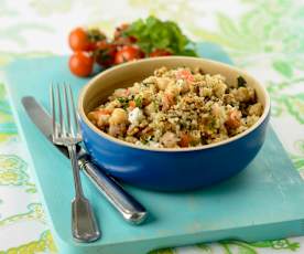 Salada de bulgur com requeijão e hortelã