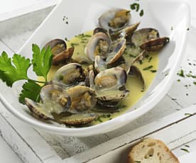 Clams in White Wine with Cilantro