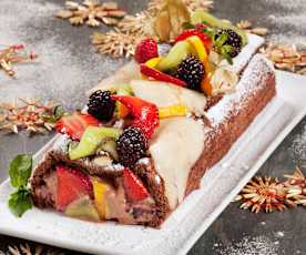 Tronco de Navidad con frutas frescas