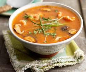 Tom Yum (Scharf-Saure Garnelen-Suppe)