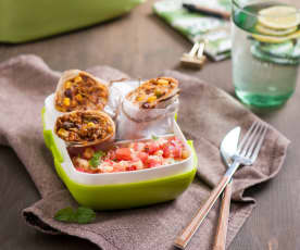 Wegańskie burrito i salsa pomidorowa z ananasem